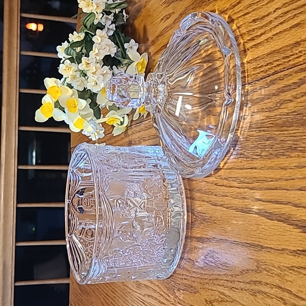 The Nutcracker Lidded Candy Dish - Picture 3 of 12